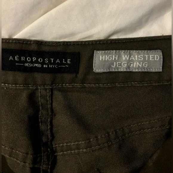 Women’s Aeropostale High Waisted Jegging - Picture 7 of 7